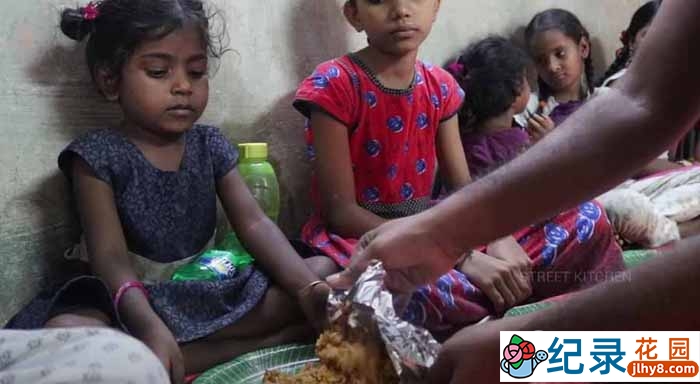 美食文化纪录片《印度爱心美食家》全1季原版无字 1080P高清自媒体解说素材百度云盘下载插图 美食文化纪录片《印度爱心美食家》全1季原版无字 1080P高清自媒体解说素材百度云盘下载