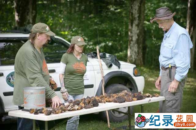 国家地理自然人文纪录片《不可思议赚钱术 Filthy Riches》全13集 标清纪录片百度云插图3 国家地理自然人文纪录片《不可思议赚钱术 Filthy Riches》全13集 标清纪录片百度云