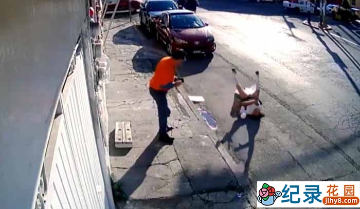 灵异版走近科学纪录片《监控下的一幕 诡异影像》第4季全10集中字 纪录片解说素材百度云盘下载 1080/MKV/13.99G插图 灵异版走近科学纪录片《监控下的一幕 诡异影像》第4季全10集中字 纪录片解说素材百度云盘下载 1080/MKV/13.99G