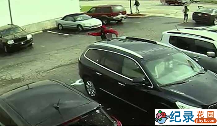 监控下的一幕系列纪录片《千钧一发 防卫自救》第7季中字 1080P高清自媒体解说素材百度云盘下载插图 监控下的一幕系列纪录片《千钧一发 防卫自救》第7季中字 1080P高清自媒体解说素材百度云盘下载