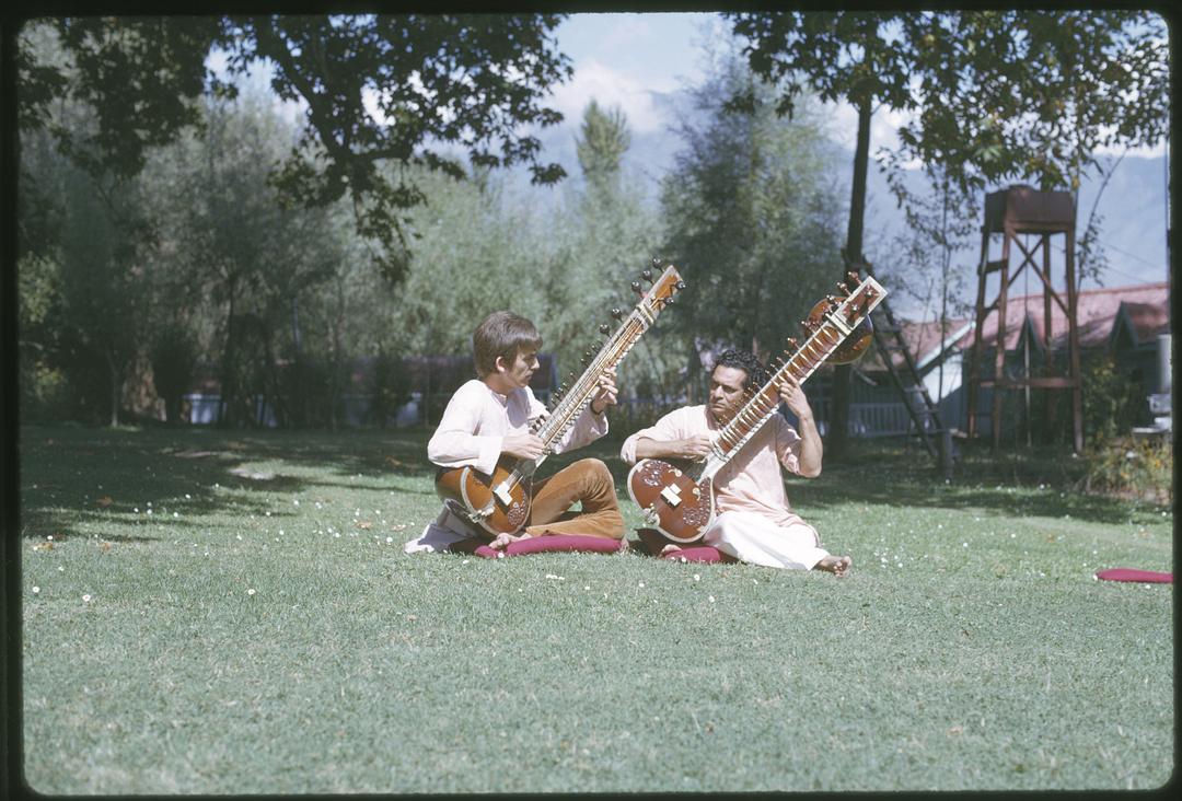 乔治·哈里森:活在物质世界 George Harrison: Living in the Material World