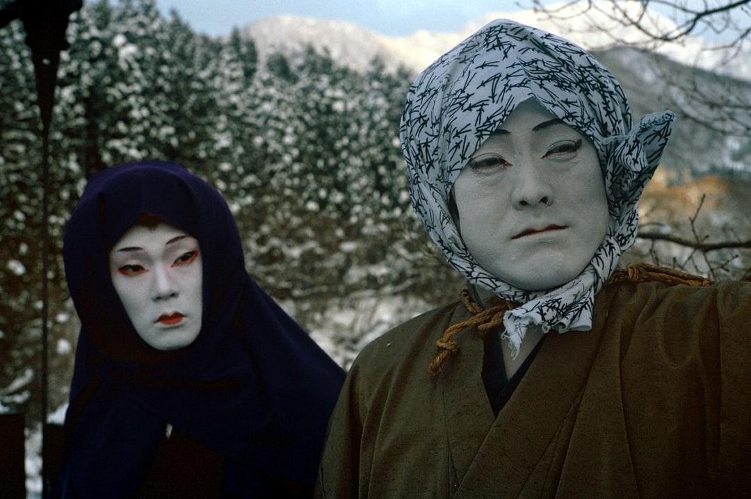 雪之下 Unter Schnee