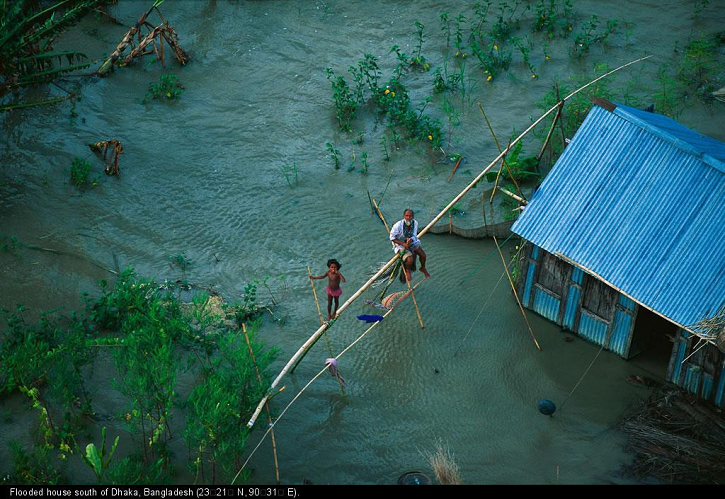 鸟瞰地球 La Terre vue du ciel