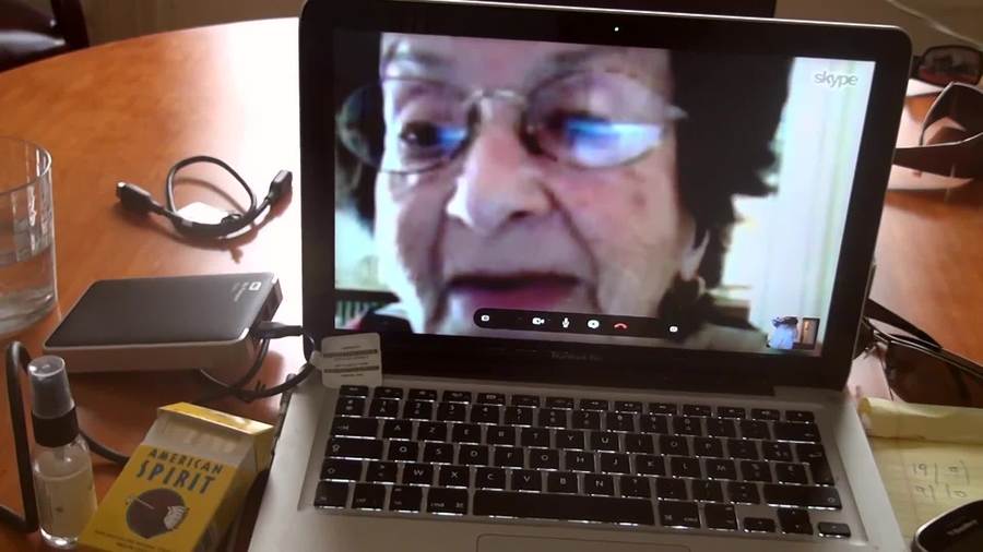 非家庭电影 No Home Movie