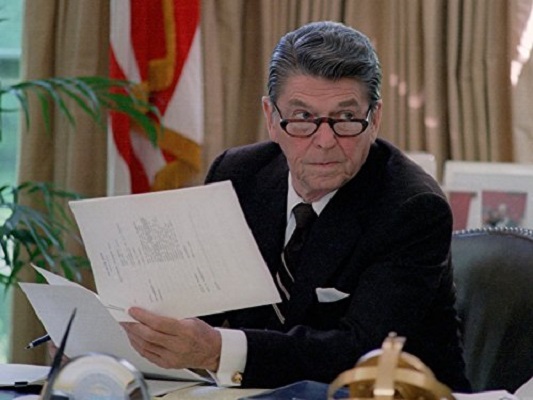 不为人知的美国历史 The Untold History of the United States