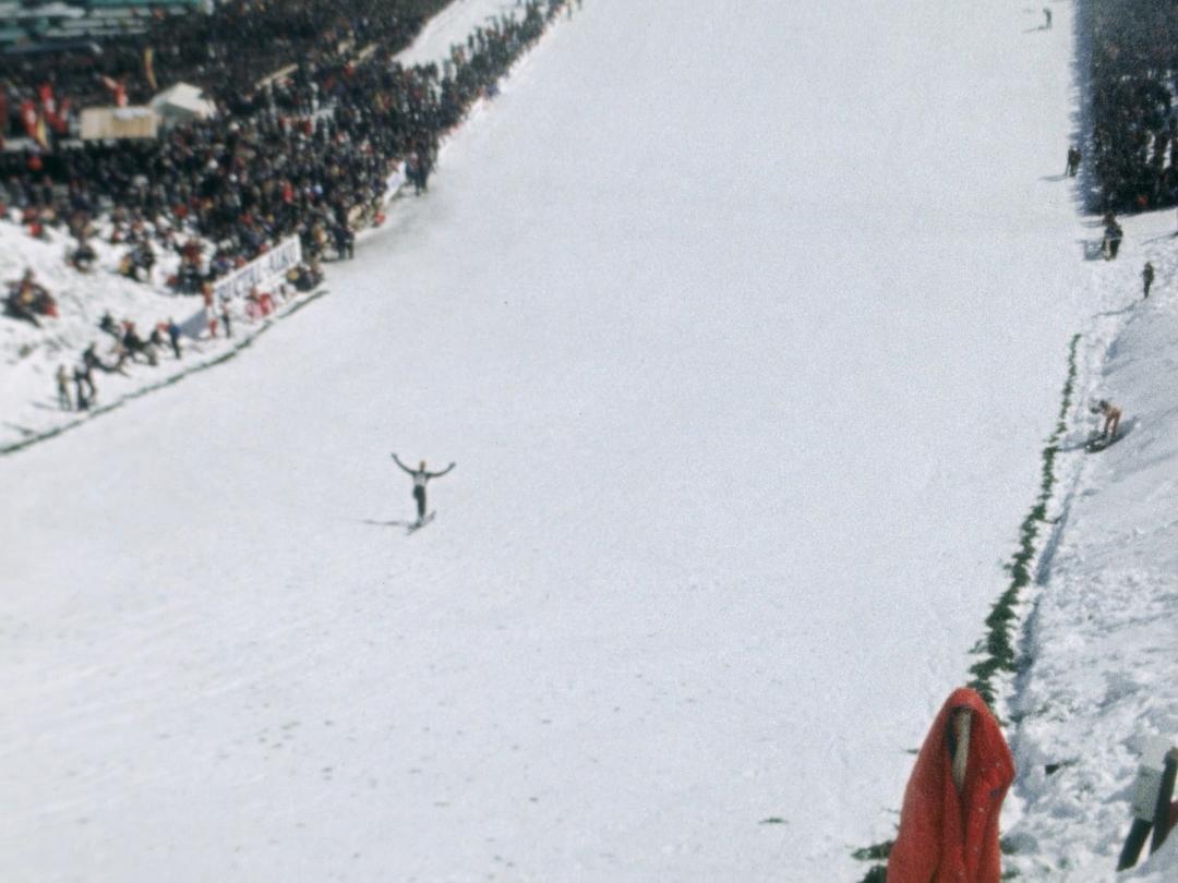 木雕家斯泰纳的狂喜 Die große Ekstase des Bildschnitzers Steiner