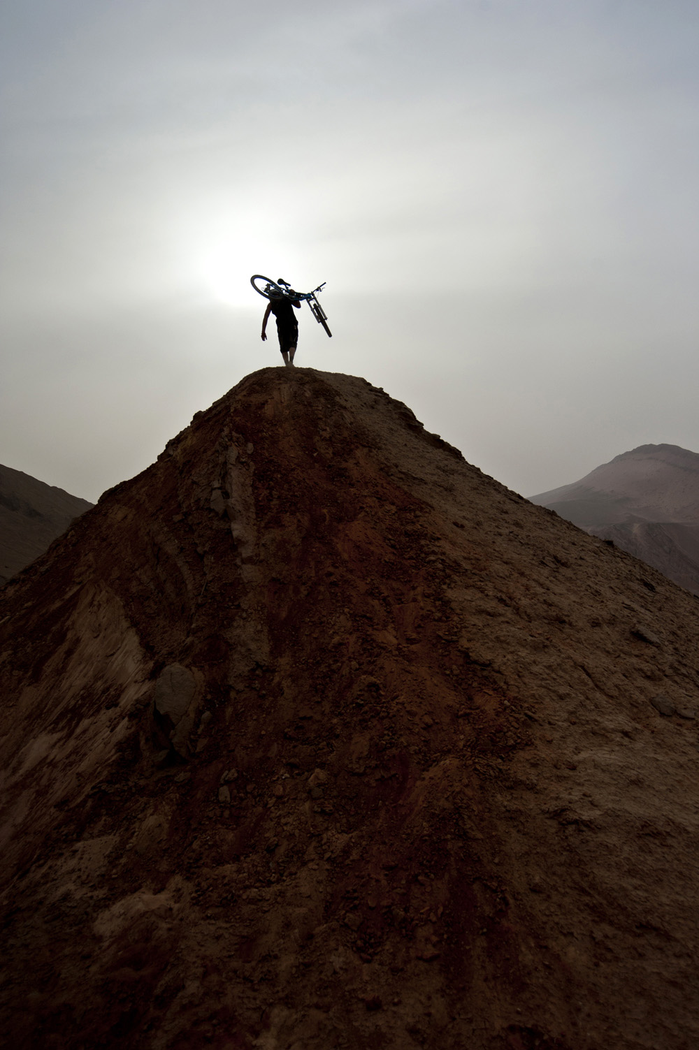 车轮不息 Where The Trail Ends