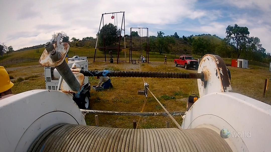 层层透视大都会系列 第一季 Strip the City Season 1