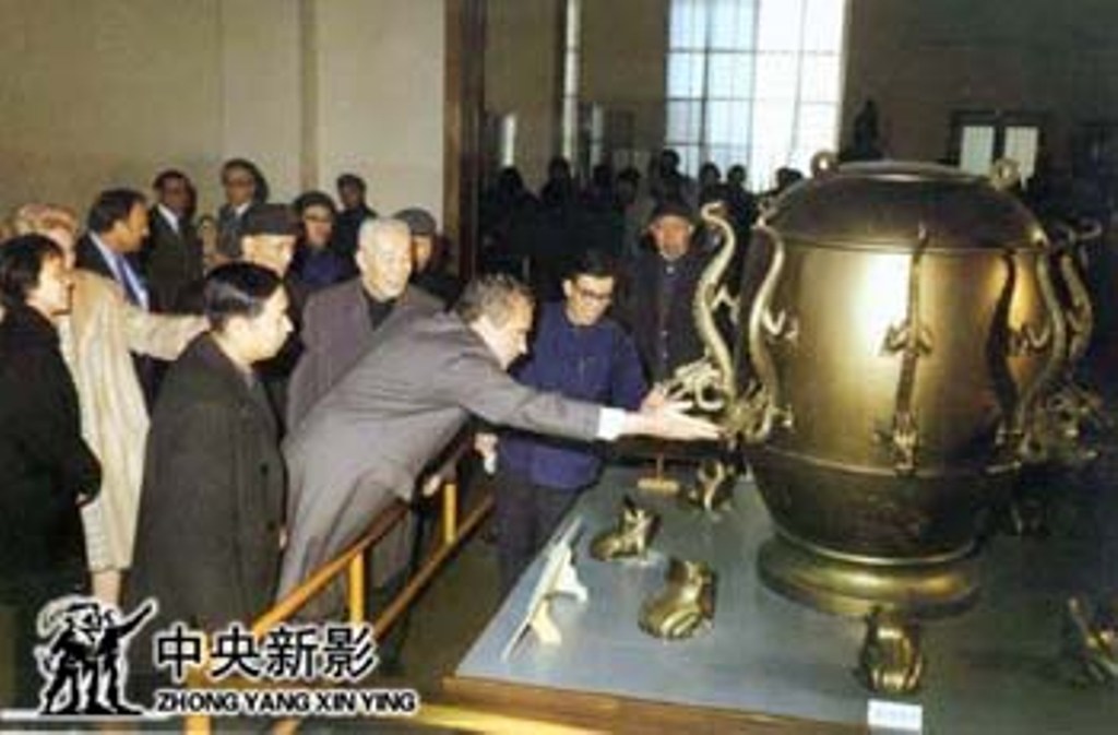 美国总统尼克松访问中国