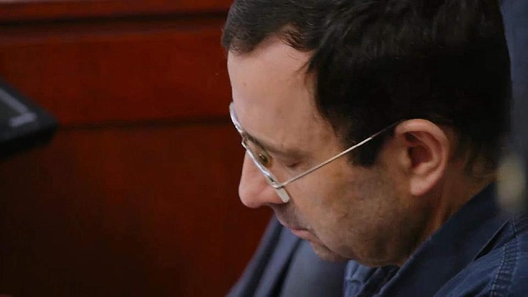 在金牌的核心:美国体操丑闻 At the Heart of Gold: Inside the USA Gymnastics Scandal