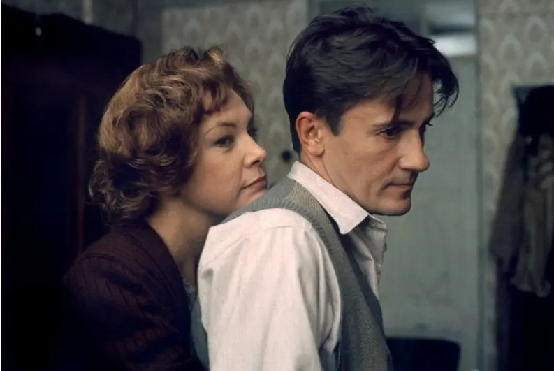 东方西方 Est – Ouest