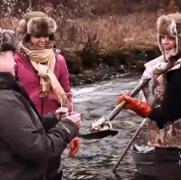 阿拉斯加淘金女郎 Alaska Gold Diggers