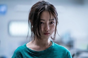 剧情电影《坐推土机的少女》恐怖惊悚电影影视解说自媒体素材文案/片源下载插图 剧情电影《坐推土机的少女》恐怖惊悚电影影视解说自媒体素材文案/片源下载