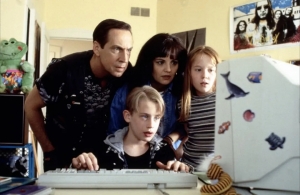 喜剧电影《小富翁里奇》恐怖惊悚电影影视解说自媒体素材文案/片源下载插图 喜剧电影《小富翁里奇》恐怖惊悚电影影视解说自媒体素材文案/片源下载