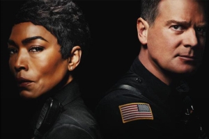 美剧《紧急呼救 第一季》10集电视剧恐怖惊悚电影影视解说自媒体素材文案/片源下载插图 美剧《紧急呼救 第一季》10集电视剧恐怖惊悚电影影视解说自媒体素材文案/片源下载