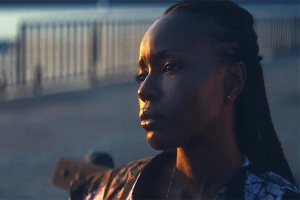 恐怖电影《移民保姆》恐怖惊悚电影影视解说自媒体素材文案/片源下载插图 恐怖电影《移民保姆》恐怖惊悚电影影视解说自媒体素材文案/片源下载