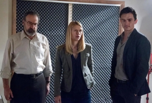 美剧《国土安全 第三季》12集电视剧恐怖惊悚电影影视解说自媒体素材文案/片源下载(完结)插图 美剧《国土安全 第三季》12集电视剧恐怖惊悚电影影视解说自媒体素材文案/片源下载(完结)