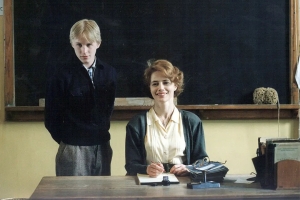 剧情电影《教室别恋》恐怖惊悚电影影视解说自媒体素材文案/片源下载插图 剧情电影《教室别恋》恐怖惊悚电影影视解说自媒体素材文案/片源下载