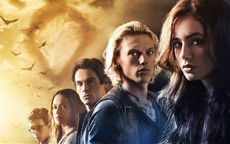 科幻电影《圣杯神器:骸骨之城》解说文案及全剧下载 科幻电影《圣杯神器:骸骨之城》解说文案及全剧下载