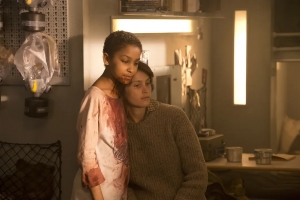 惊悚电影《天赐之女》恐怖惊悚电影影视解说自媒体素材文案/片源下载插图 惊悚电影《天赐之女》恐怖惊悚电影影视解说自媒体素材文案/片源下载