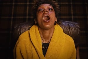 恐怖电影《回应我》恐怖惊悚电影影视解说自媒体素材文案/片源下载插图 恐怖电影《回应我》恐怖惊悚电影影视解说自媒体素材文案/片源下载