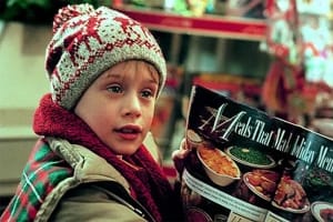 喜剧电影《小鬼当家》恐怖惊悚电影影视解说自媒体素材文案/片源下载插图 喜剧电影《小鬼当家》恐怖惊悚电影影视解说自媒体素材文案/片源下载