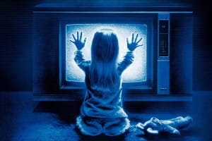 恐怖电影《吵闹鬼》恐怖惊悚电影影视解说自媒体素材文案/片源下载插图 恐怖电影《吵闹鬼》恐怖惊悚电影影视解说自媒体素材文案/片源下载