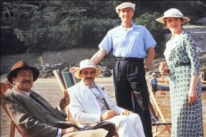 悬疑电影《悬崖山庄奇案》恐怖惊悚电影影视解说自媒体素材文案/片源下载插图 悬疑电影《悬崖山庄奇案》恐怖惊悚电影影视解说自媒体素材文案/片源下载