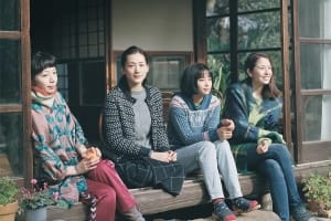 剧情电影《海街日记》恐怖惊悚电影影视解说自媒体素材文案/片源下载插图 剧情电影《海街日记》恐怖惊悚电影影视解说自媒体素材文案/片源下载