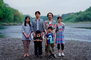 剧情电影《如父如子》恐怖惊悚电影影视解说自媒体素材文案/片源下载插图 剧情电影《如父如子》恐怖惊悚电影影视解说自媒体素材文案/片源下载