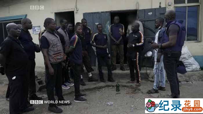 BBC犯罪悬疑纪录片《非洲之眼:黑斧 Africa Eye:Black Axe》全1集原版无字 1080P纪录片资源百度云盘下载插图 BBC犯罪悬疑纪录片《非洲之眼:黑斧 Africa Eye:Black Axe》全1集原版无字 1080P纪录片资源百度云盘下载