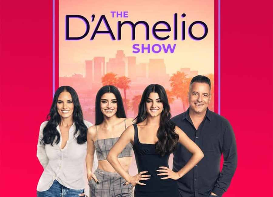 达梅里奥秀纪录片《网红一家 The D\'Amelio Show 2022》全2季