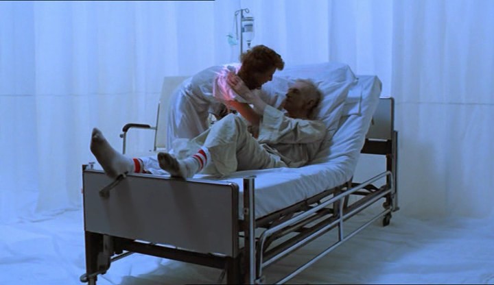 水上回光 Lightning Over Water