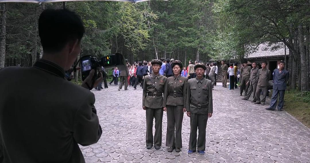 进入地狱 Into the Inferno