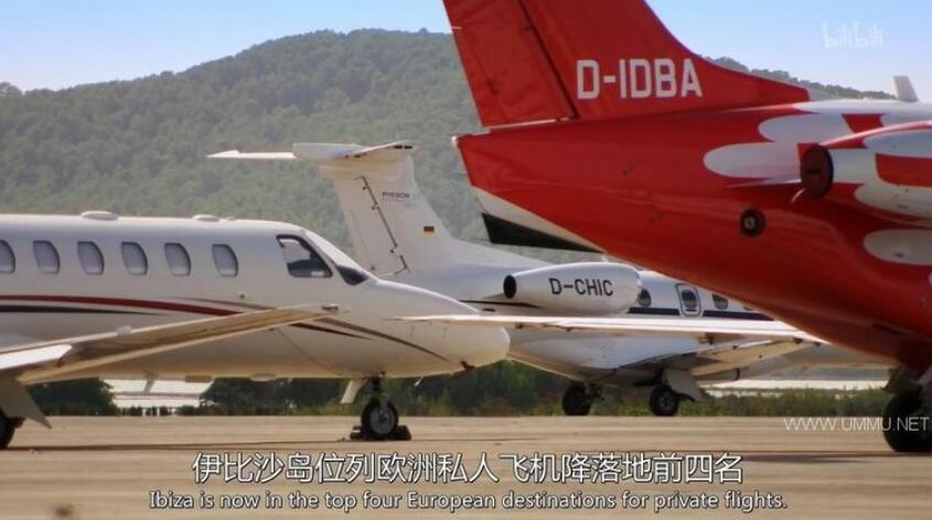 埃蒙和萝丝：奢侈的一小半是怎么生活的 第一季 Eamonn and Ruth: How the Other Half Lives Season 1