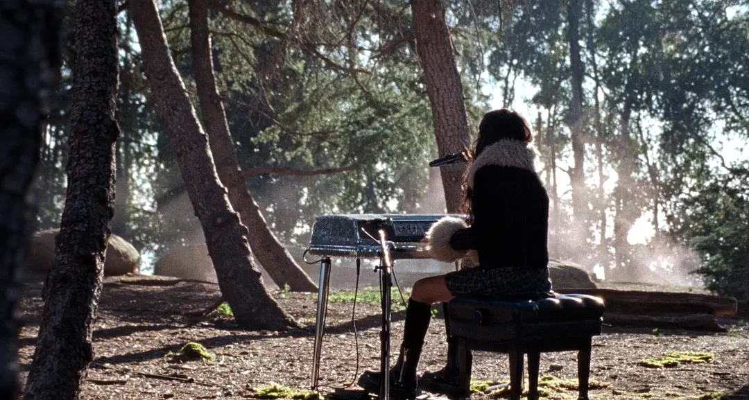 奥利维亚·罗德里戈：情歌少女 Olivia Rodrigo: driving home 2 u