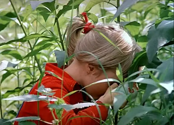 安娜成长篇 Анна: от 6 до 18