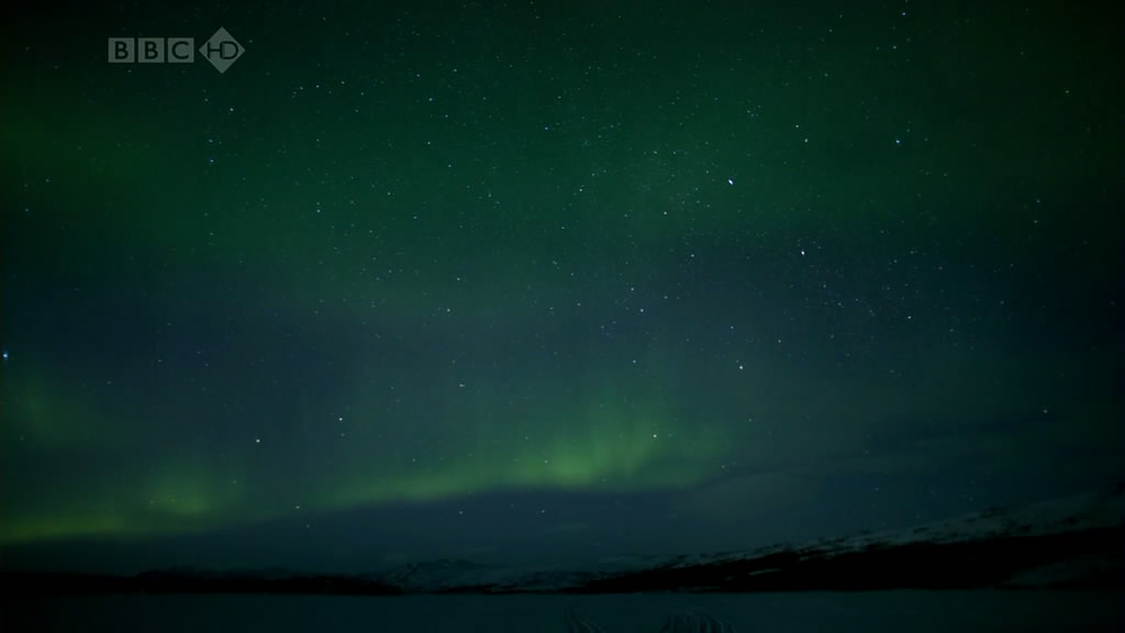 乔安娜·拉姆利的北极光之旅 Joanna Lumley in the Land of the Northern Lights
