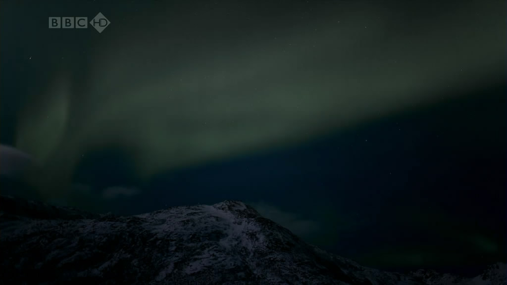 乔安娜·拉姆利的北极光之旅 Joanna Lumley in the Land of the Northern Lights