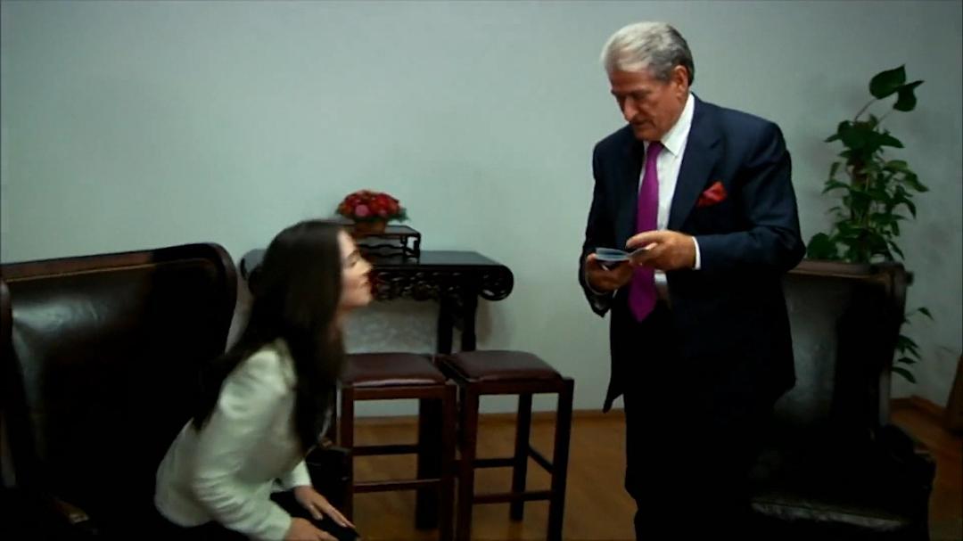 亲爱的阿尔巴尼亚 Dear Albania