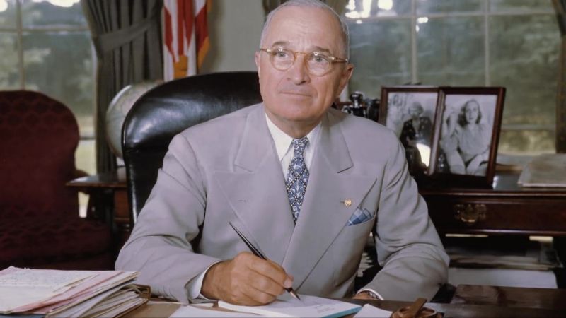 1945-1953：从世界大战到冷战 1945-1953: From World War to Cold War