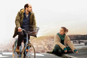 喜剧电影《亲爱的陌生人》恐怖惊悚电影影视解说自媒体素材文案/片源下载