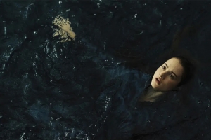 奇幻电影《求救信号》恐怖惊悚电影影视解说自媒体素材文案/片源下载