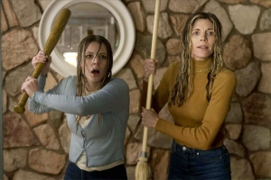 悬疑电影《Home, Not Alone》恐怖惊悚电影影视解说自媒体素材文案/片源下载