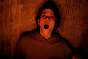 恐怖电影《危笑》恐怖惊悚电影影视解说自媒体素材文案/片源下载