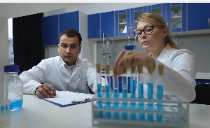 国外实验室样本分析记录机械化生产系列