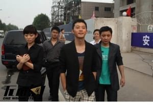 喜剧电影《无底洞》恐怖惊悚电影影视解说自媒体素材文案/片源下载