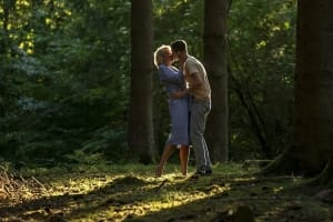 剧情电影《红心女王》恐怖惊悚电影影视解说自媒体素材文案/片源下载