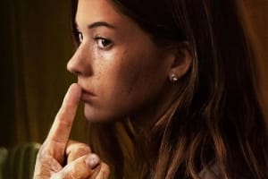 犯罪电影《逃跑的女孩：卡拉·罗宾逊的故事》恐怖惊悚电影影视解说自媒体素材文案/片源下载