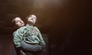 剧情电影《房间》恐怖惊悚电影影视解说自媒体素材文案/片源下载